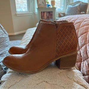 Anthropologie Silent D Cognac Brown Leather Booties size 41 (size 10 US)